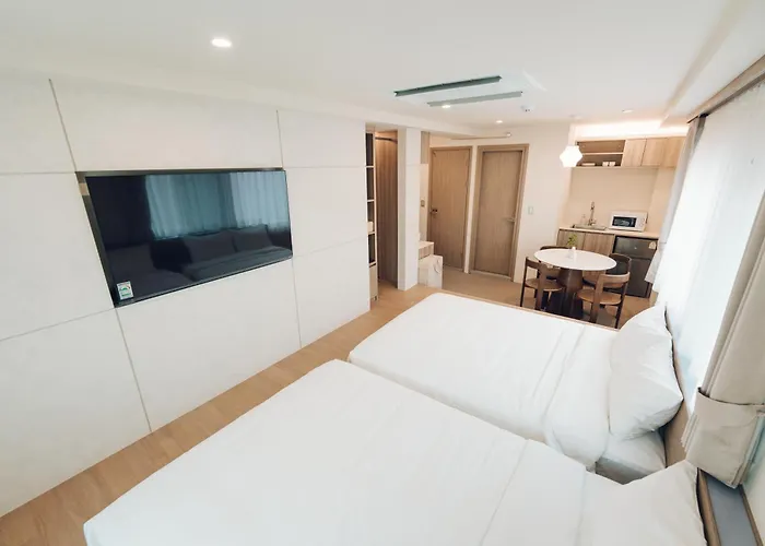 Hotel Monthliv Cheongnyangni 2*